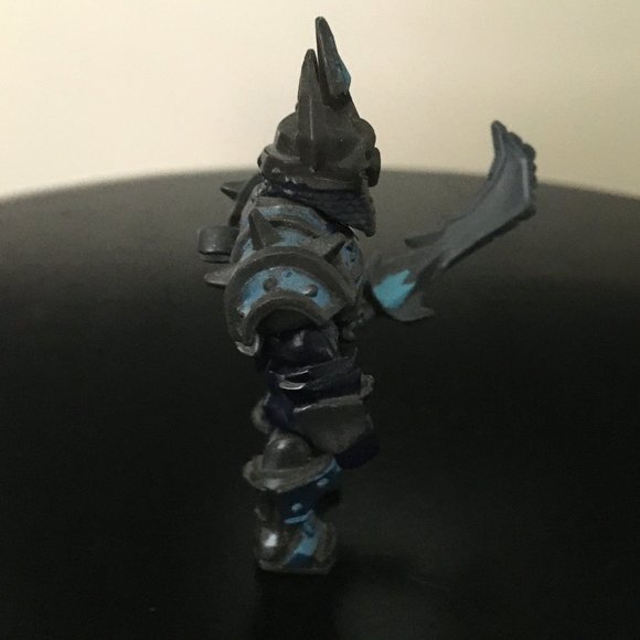 Rare Mega Bloks World of Warcraft Blind Pack - Night Elf Death Knight - Picture 2 of 9